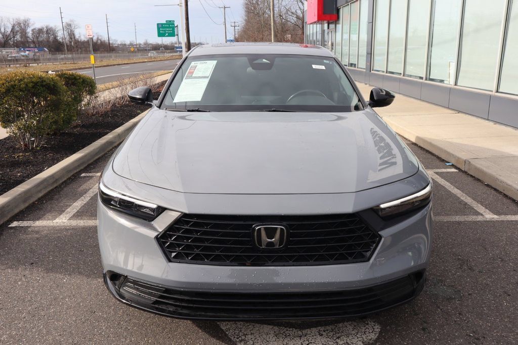 Used 2024 Honda Accord Sport image 4