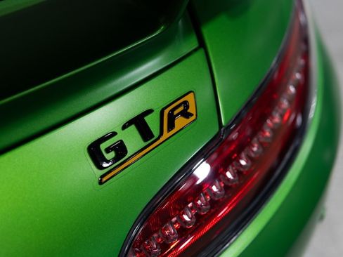 Used 2018 Mercedes-Benz AMG GT R image 35