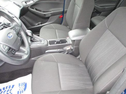 Used 2018 Ford Focus SE image 10