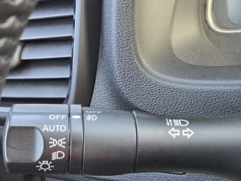 Used 2018 Nissan Leaf SL w/ SL Technology Package image 17