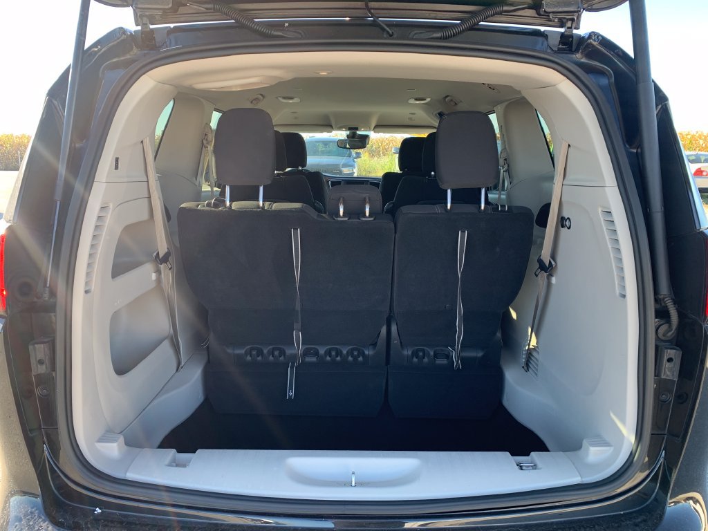 Used 2023 Chrysler Voyager LX FWD image 22