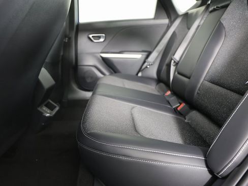 New 2025 Kia K4 GT-Line image 9