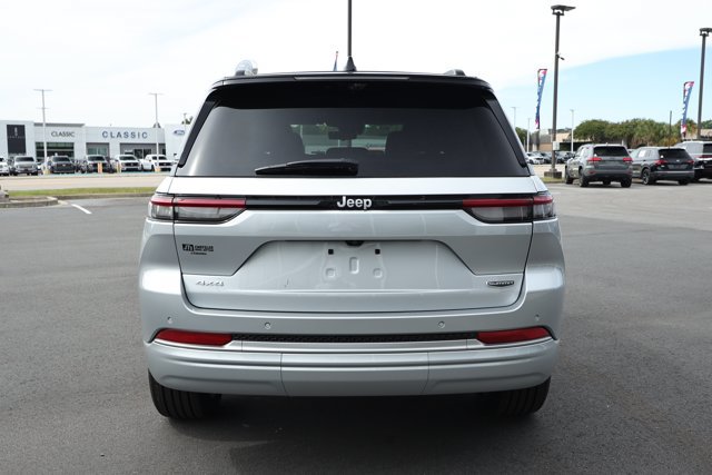 Certified 2026 Jeep Grand Cherokee Summit AWD/4WD image 7