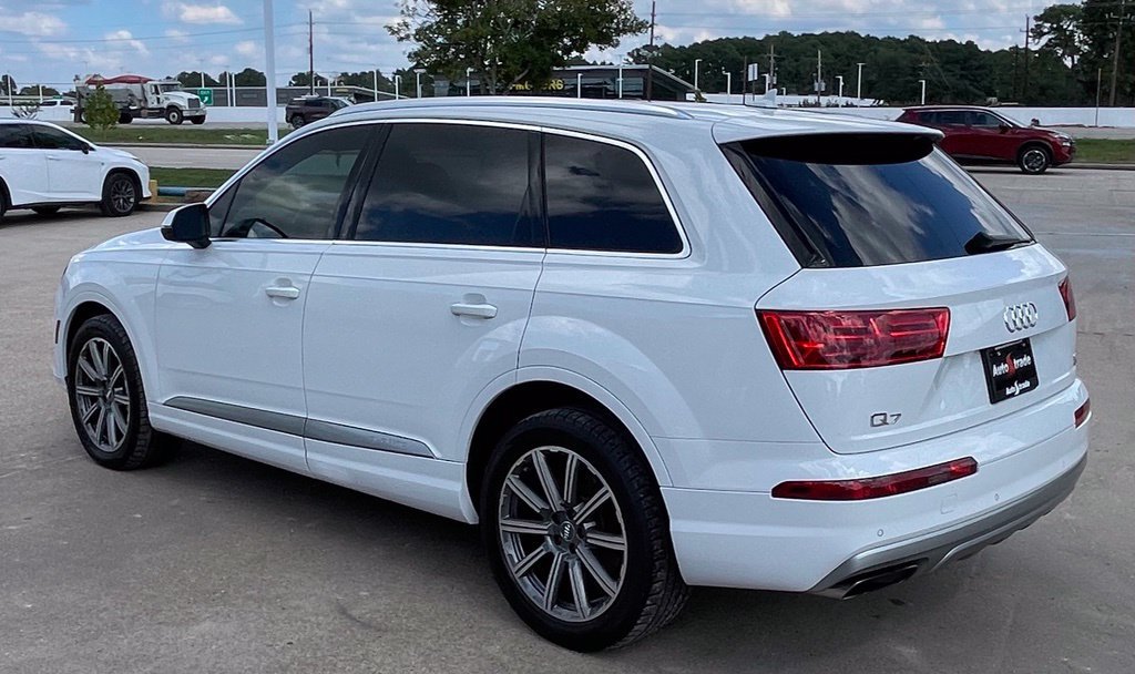 Used 2018 Audi Q7 3.0T Prestige AWD/4WD image 3