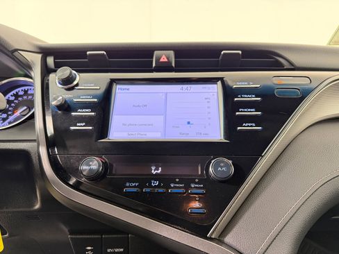 Used 2019 Toyota Camry SE image 26