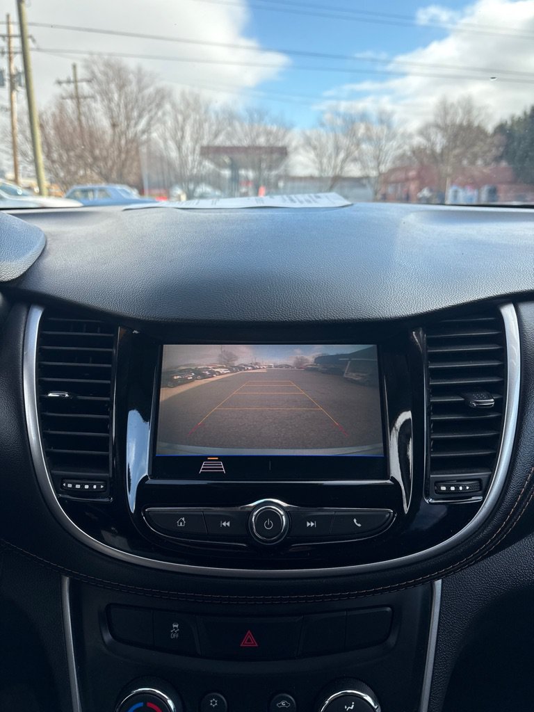 Used 2021 Chevrolet Trax LT FWD image 19