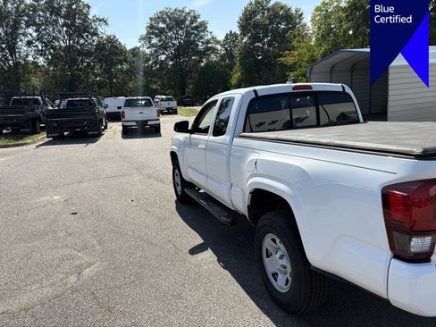 Used 2022 Toyota Tacoma SR w/ SR Convenience Package RWD image 7