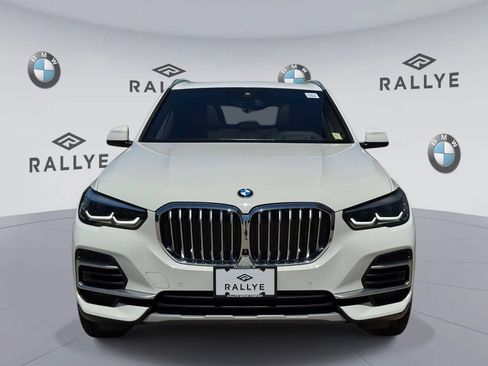 Used 2022 BMW X5 xDrive40i w/ Premium Package AWD/4WD image 2