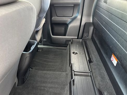 Used 2022 Toyota Tacoma SR RWD image 12
