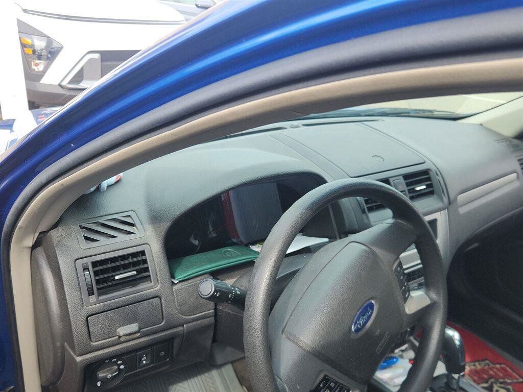 Used 2012 Ford Fusion SE FWD image 10