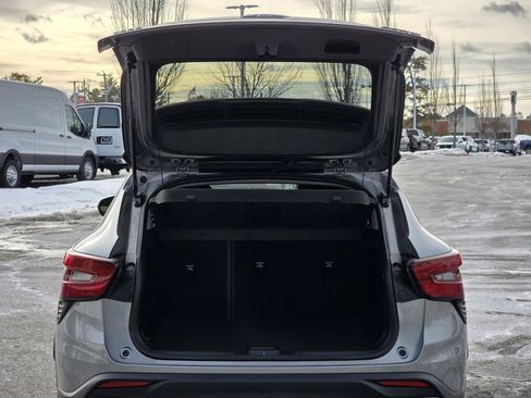 Used 2024 Chevrolet Trax ACTIV w/ Driver Confidence Package image 9