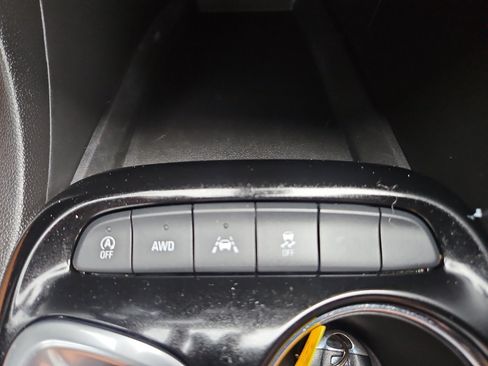 Used 2021 Buick Encore GX Select image 34