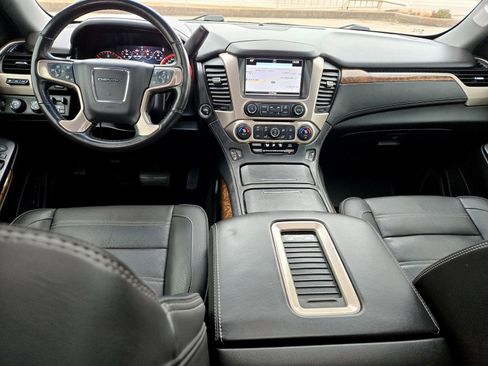 Used 2016 GMC Yukon Denali w/ Open Road Package image 9