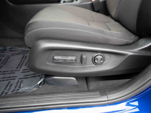 Used 2024 Honda CR-V EX image 12