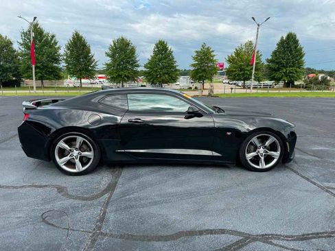 Used 2016 Chevrolet Camaro SS RWD image 5