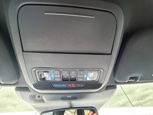 Used 2025 Ford Explorer ST-Line w/ Premium Package AWD/4WD image 46