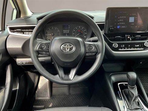 Used 2024 Toyota Corolla LE image 8