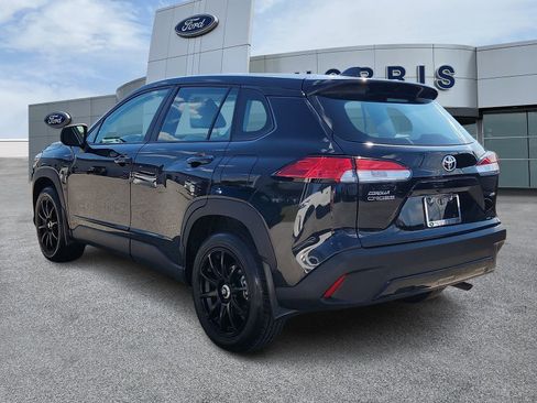 Used 2022 Toyota Corolla Cross L image 3