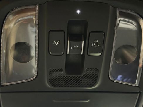 Used 2021 Kia Stinger GT2 AWD/4WD image 36