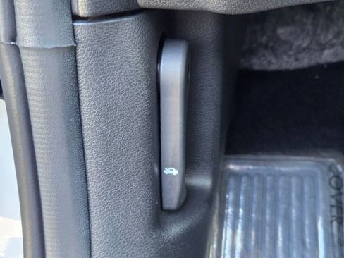 New 2026 Kia Sportage LX image 18