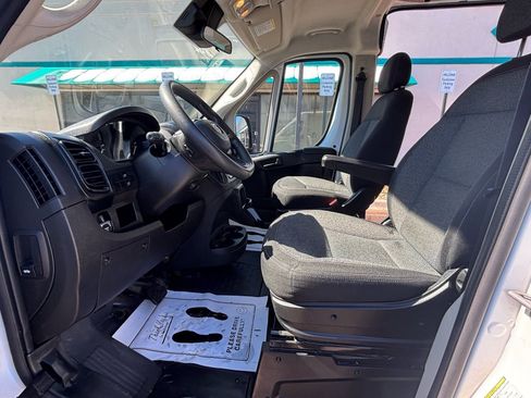Used 2022 RAM ProMaster 2500 image 18