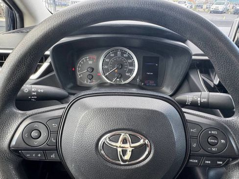 Used 2020 Toyota Corolla LE image 12