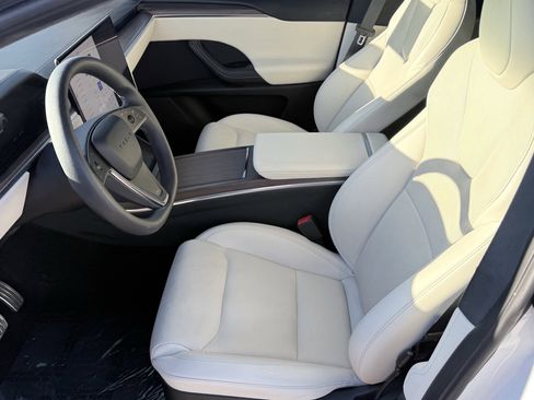 Used 2022 Tesla Model X AWD/4WD image 21