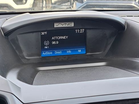 Used 2017 Ford Escape SE image 16