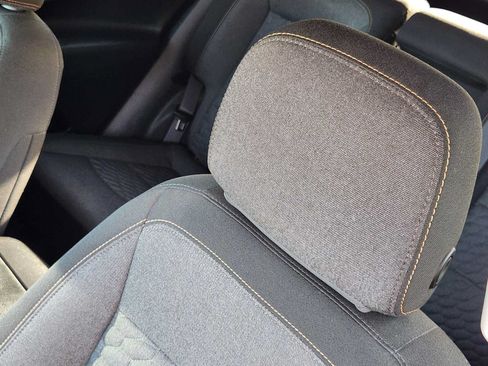 Used 2021 Chevrolet Equinox LT FWD image 14