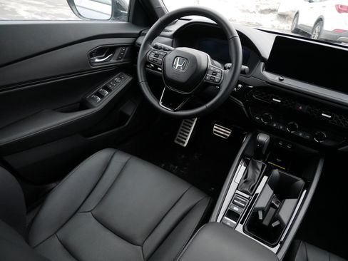 Certified 2025 Honda Accord Sport image 9