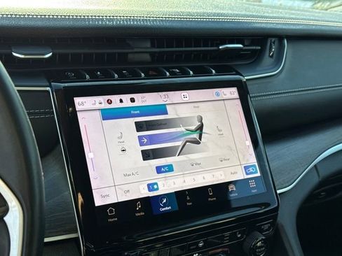 Used 2021 Jeep Grand Cherokee L Limited image 21