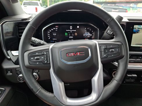 Certified 2026 GMC Sierra 1500 SLT AWD/4WD image 19