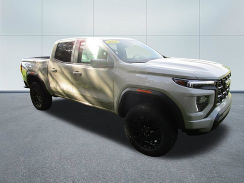 New 2026 GMC Canyon Elevation AWD/4WD image 6