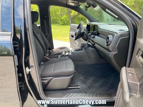 Used 2023 Chevrolet Colorado W/T image 16