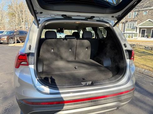 Used 2023 Hyundai Santa Fe SEL image 11