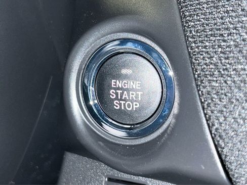 New 2026 Subaru Outback Limited image 32