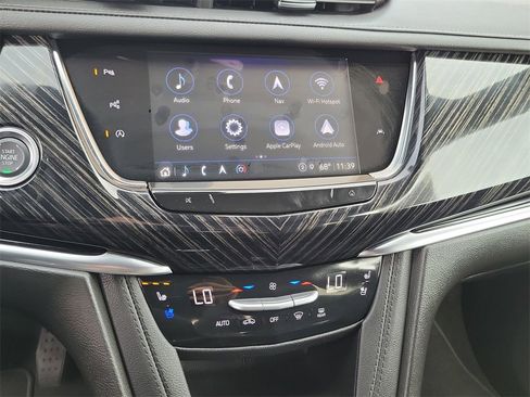 Used 2025 Cadillac XT6 Premium Luxury w/ Technology Package image 13