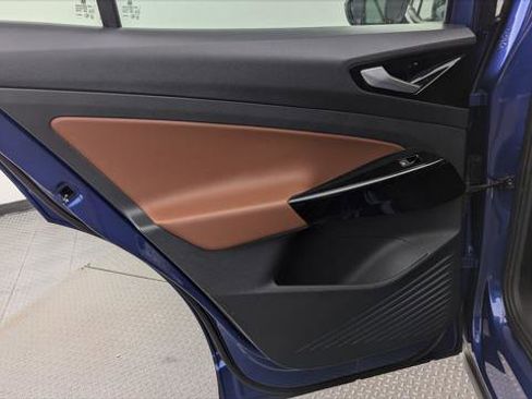 Used 2021 Volkswagen ID.4 Pro S image 16