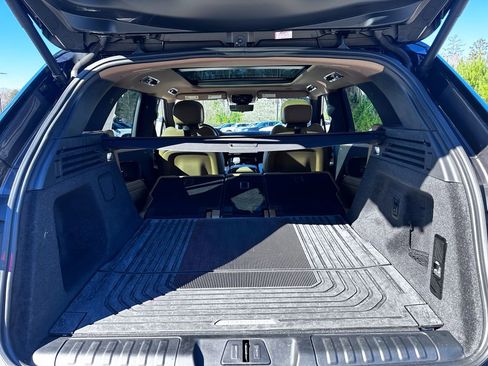 Used 2024 Land Rover Range Rover Sport SE image 33