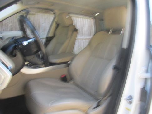 Used 2016 Land Rover Range Rover Sport HSE image 53