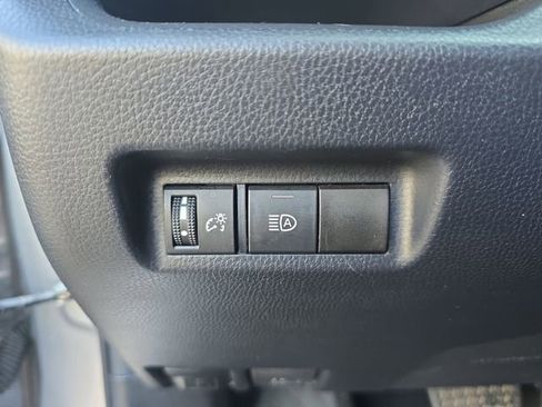 Used 2020 Toyota RAV4 LE FWD image 24