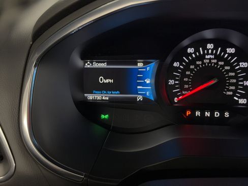 Used 2021 Ford Edge ST image 23