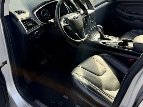 Used 2017 Ford Edge Titanium w/ Equipment Group 301A image 12