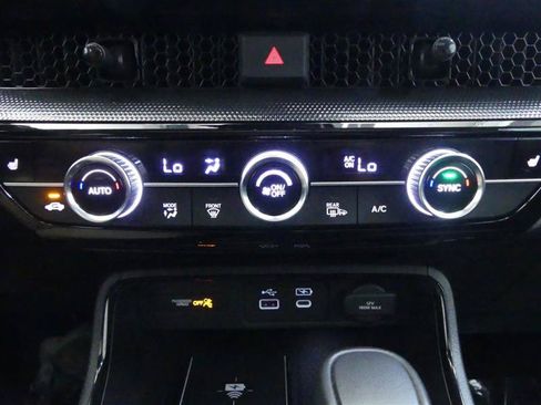 Used 2025 Honda CR-V EX-L image 12