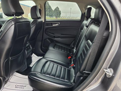 Used 2024 Ford Edge SEL image 21