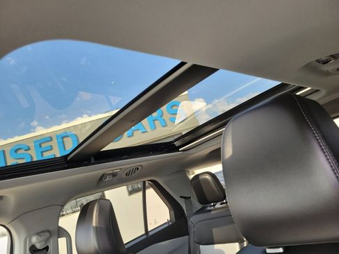 Used 2023 Ford Explorer XLT w/ Equipment Group 202A image 37