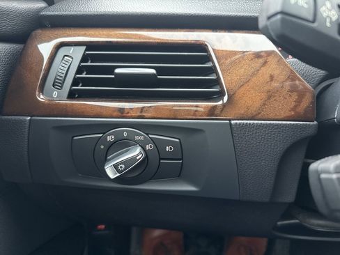 Used 2011 BMW 328i xDrive Sedan image 20