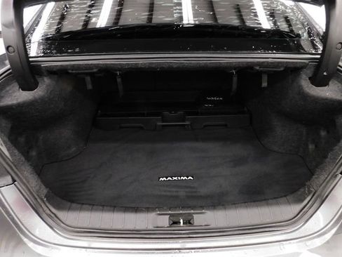 Used 2022 Nissan Maxima SR w/ Sport Mat Group image 18