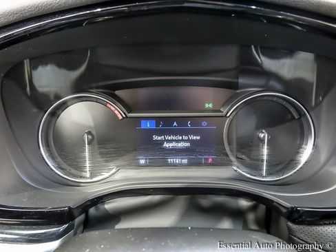 Certified 2025 Cadillac XT5 Premium Luxury image 13