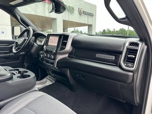 Certified 2024 RAM 2500 Big Horn AWD/4WD image 45